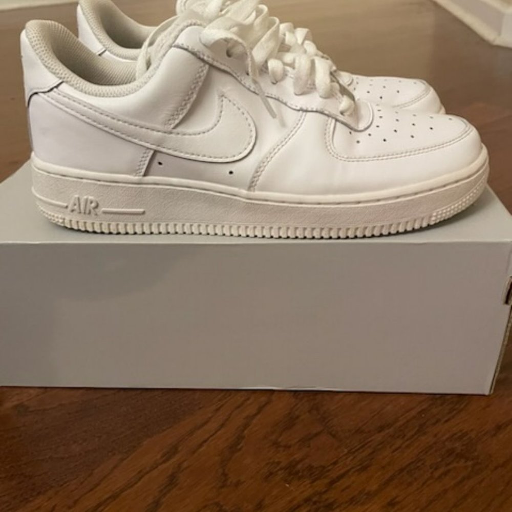 NIKE AIR FORCE 1, MEN 7, WHITE